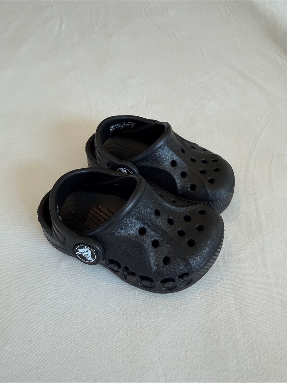 Toddler Black Crocs Size 4
